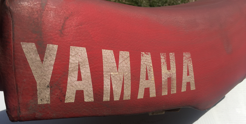 1982 YZ490 Red Seat