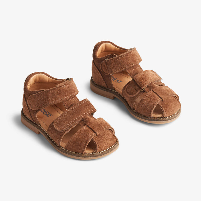 Wheat Footwear Bay Closed Toe Sandal 9002 cognac