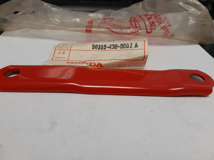 CR250R Right Head Hanger
