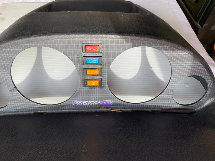 Formula Z Headlight Dash
