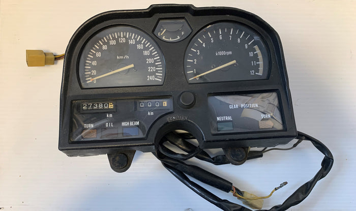 GS750E Speedo, Gauges