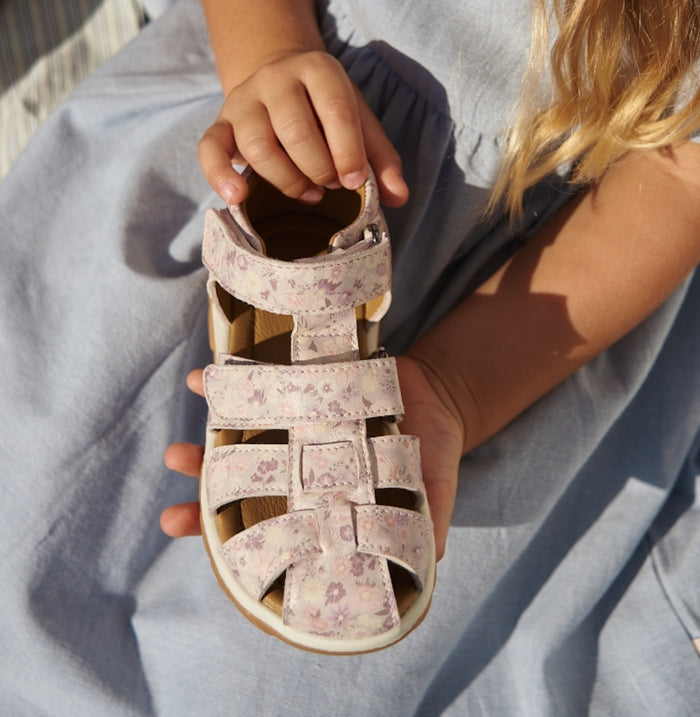 Wheat Footwear Sandal Frei L Sandal 9014 clam multi flowers