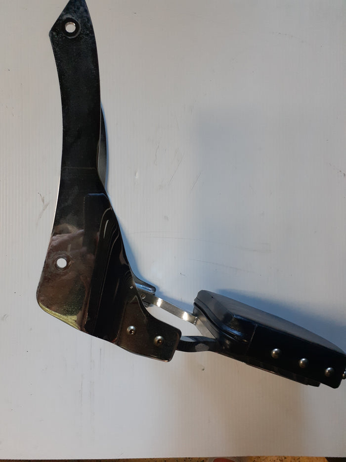 V-STAR 650 Passenger Backrest